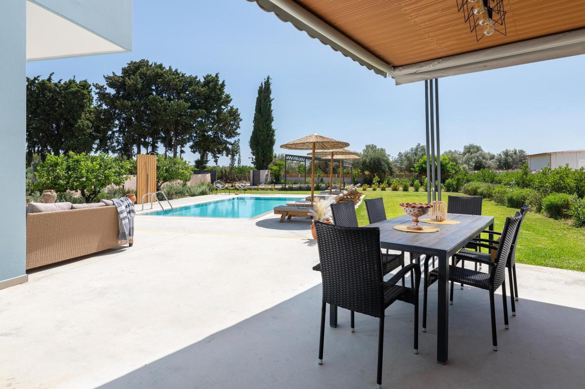 Ethria Pool Villa With Heated Jacuzzi Афанту Экстерьер фото